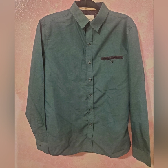Men's Green Button-Up Shirt - Picture 1 of 4
